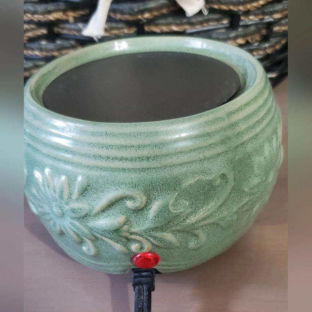 Yankee Candle Green Ceramic Tart Warmer - Picture 4 of 6